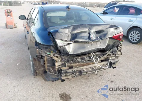 2019 Alfa Romeo Giulia Ti Sport Rwd z USA, uszkodzony, nr VIN ZARFAMBN7K7606547